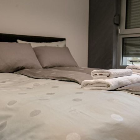 Miha Apartment Belgrado Esterno foto