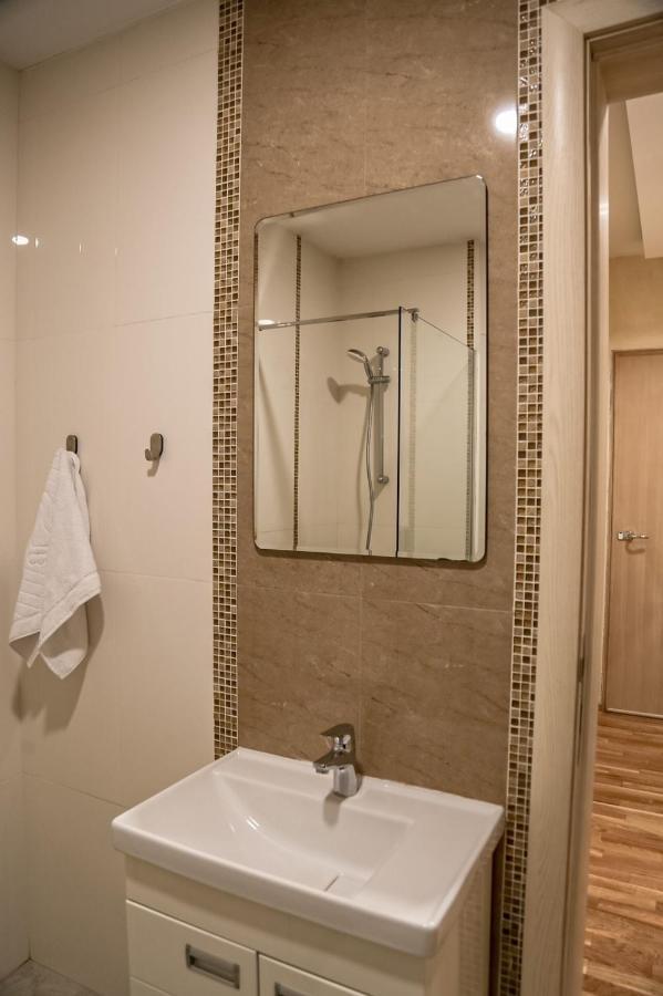 Miha Apartment Belgrado Esterno foto